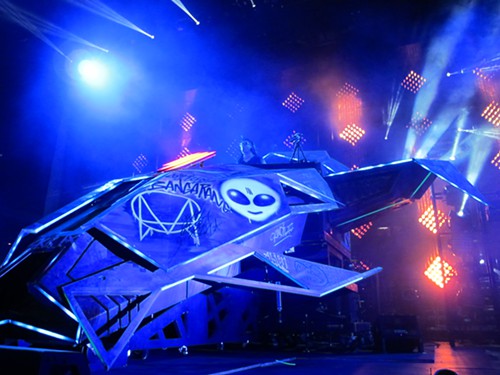 skrillex live stage